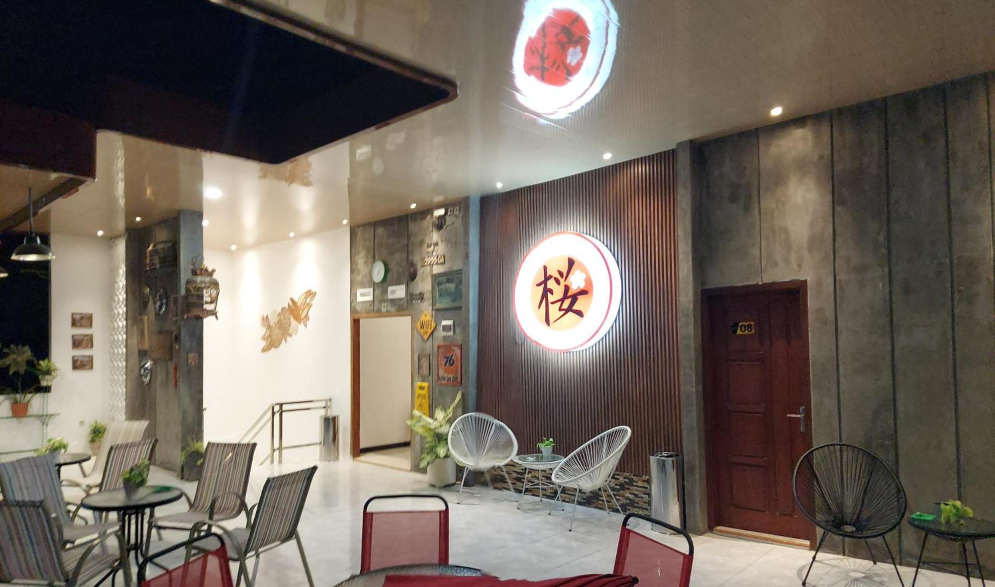 Urbanview Hotel Sakura Kampung Inggris Pare By Reddoorz Exterior photo